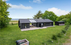 4 Bedroom Cozy Home In Juelsminde